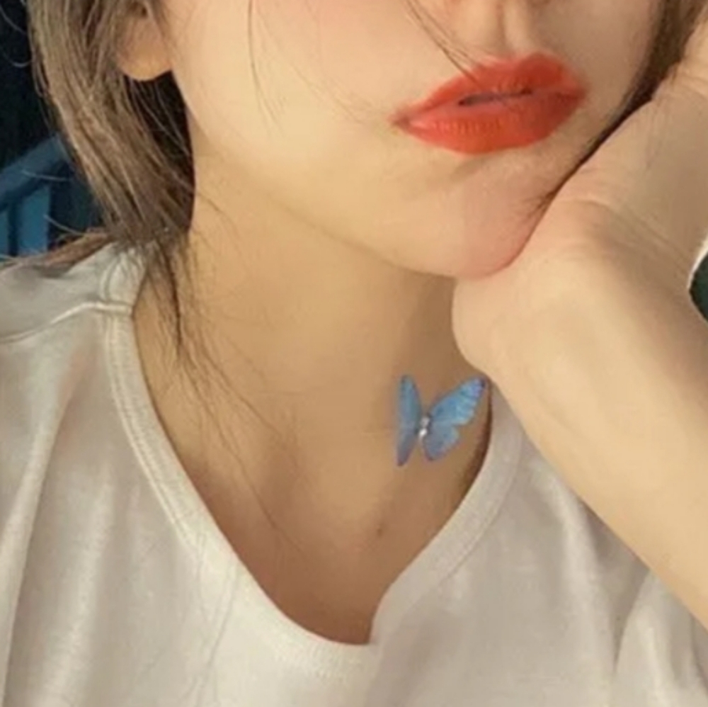 🦋 Butterfly Invisible Choker - Picture 3 of 4